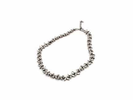Sanya Choker